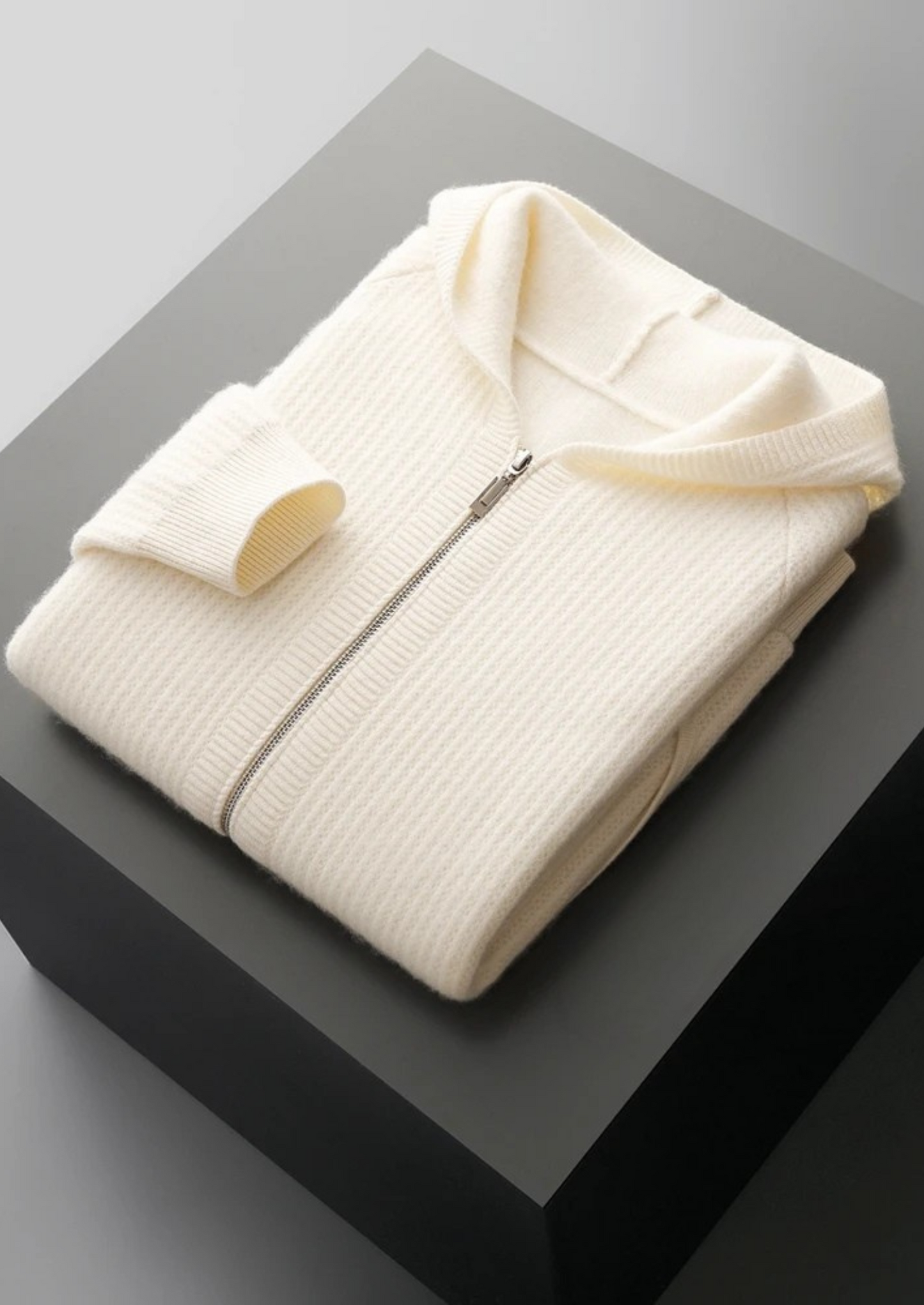 PURE EXTRA-FINE MERINO WOOL RIBBED ZIPPER HOODIE